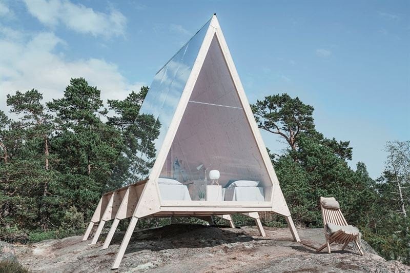Nolla: the cabin that wasn't there