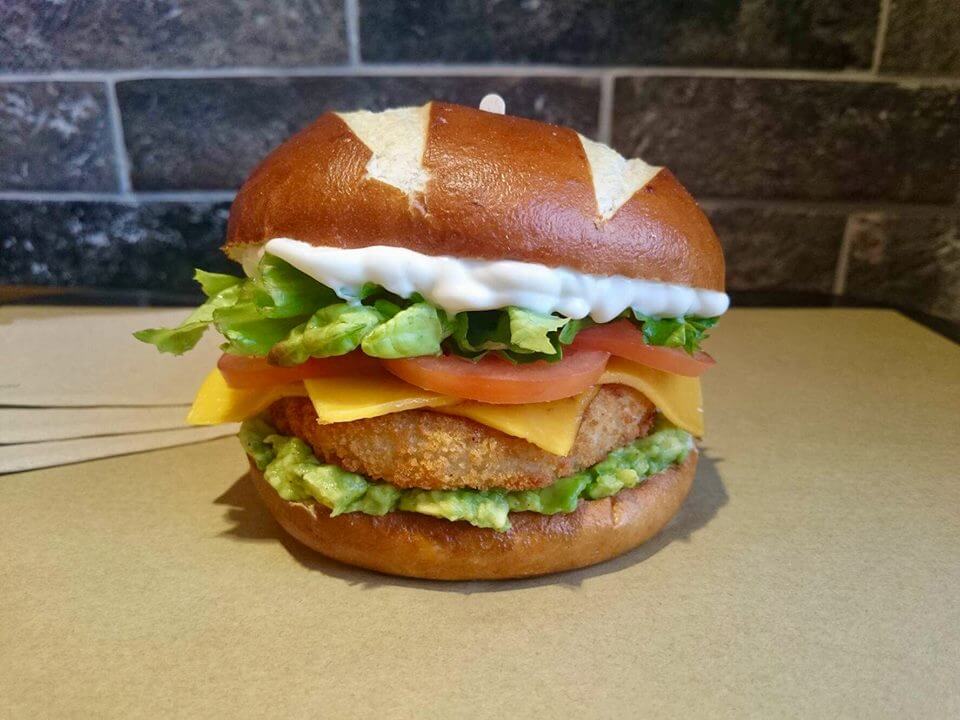 Vegan chicken from Earth, Hampshire